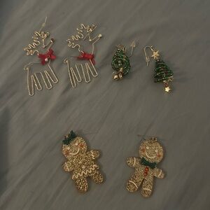 Festive Holiday Earrings Set
